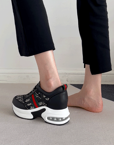 신상 2025 캐주얼 키높이 운동화 HQ-003